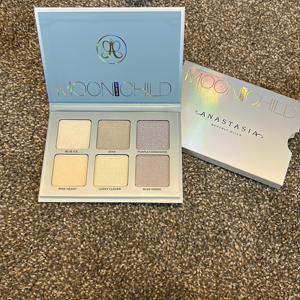 Anastasia powdered highlighters